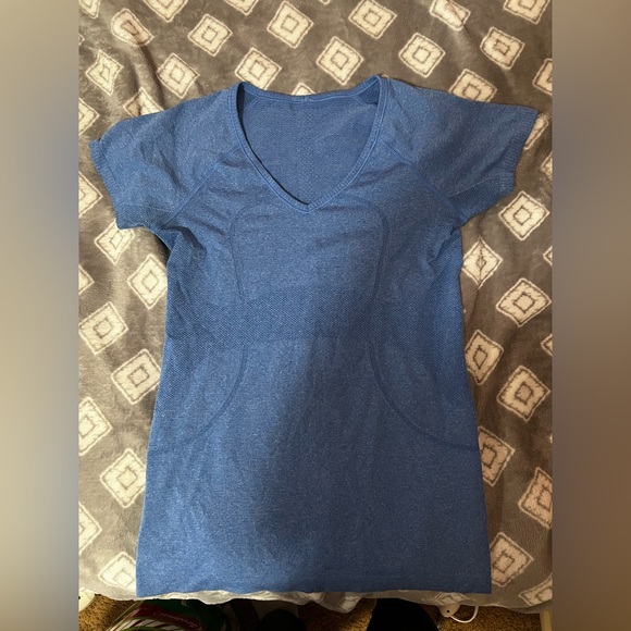 lululemon athletica Tops - Lululemon Swiftly Tech Short Sleeve Shirt 2.0